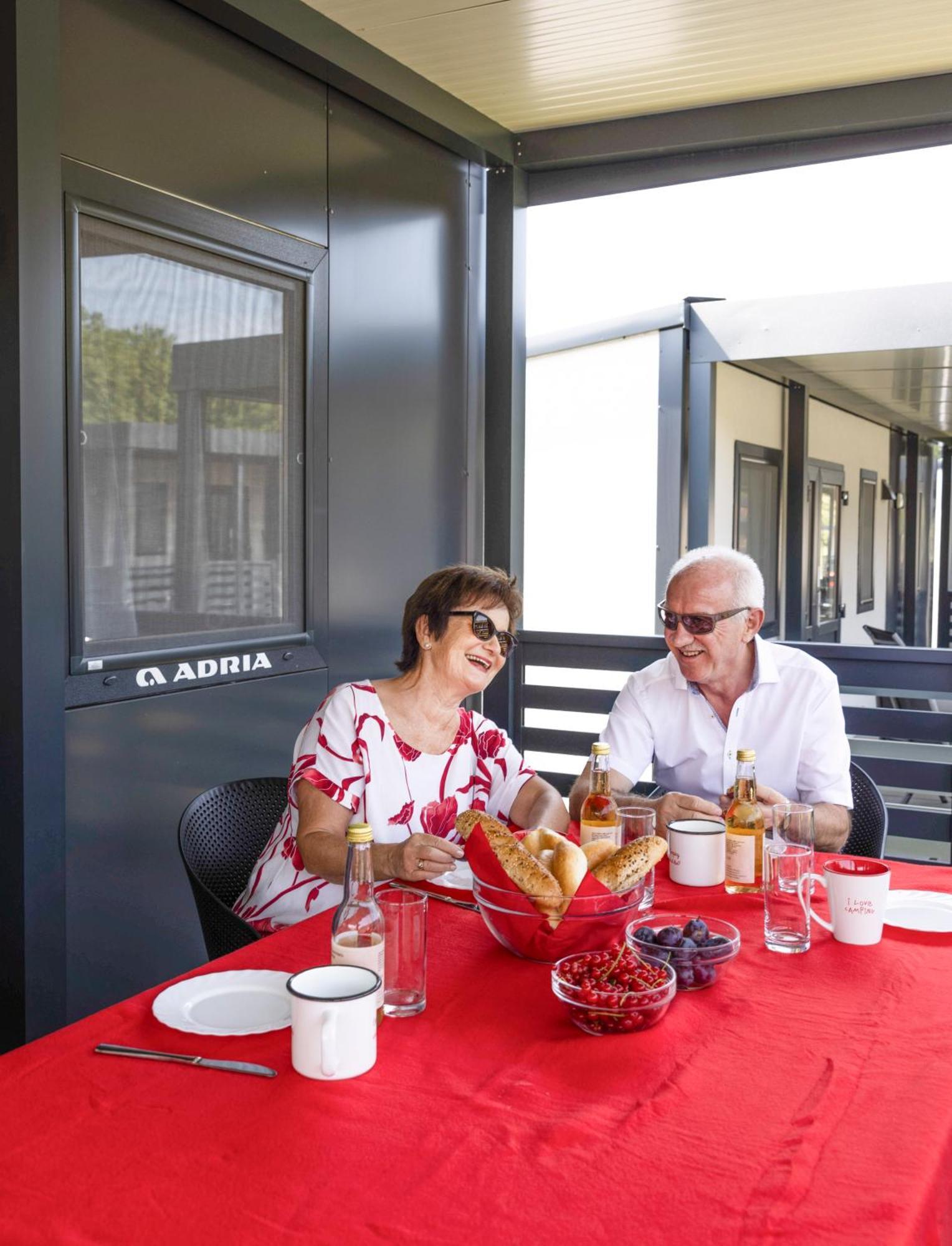 Camping Resort Riegersburg Bagian luar foto